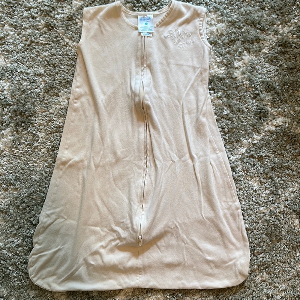 ❌SOLD❌3/$15 Halo cream sleep sack Medium 6-12 months